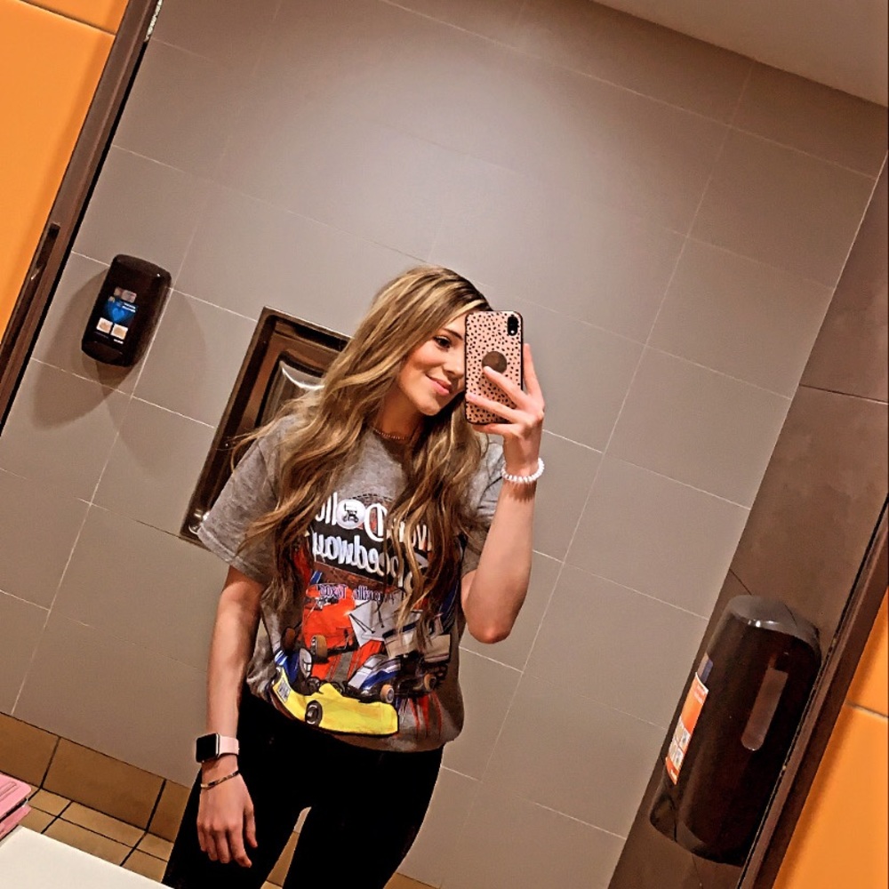 Meet your Posher, Alissa